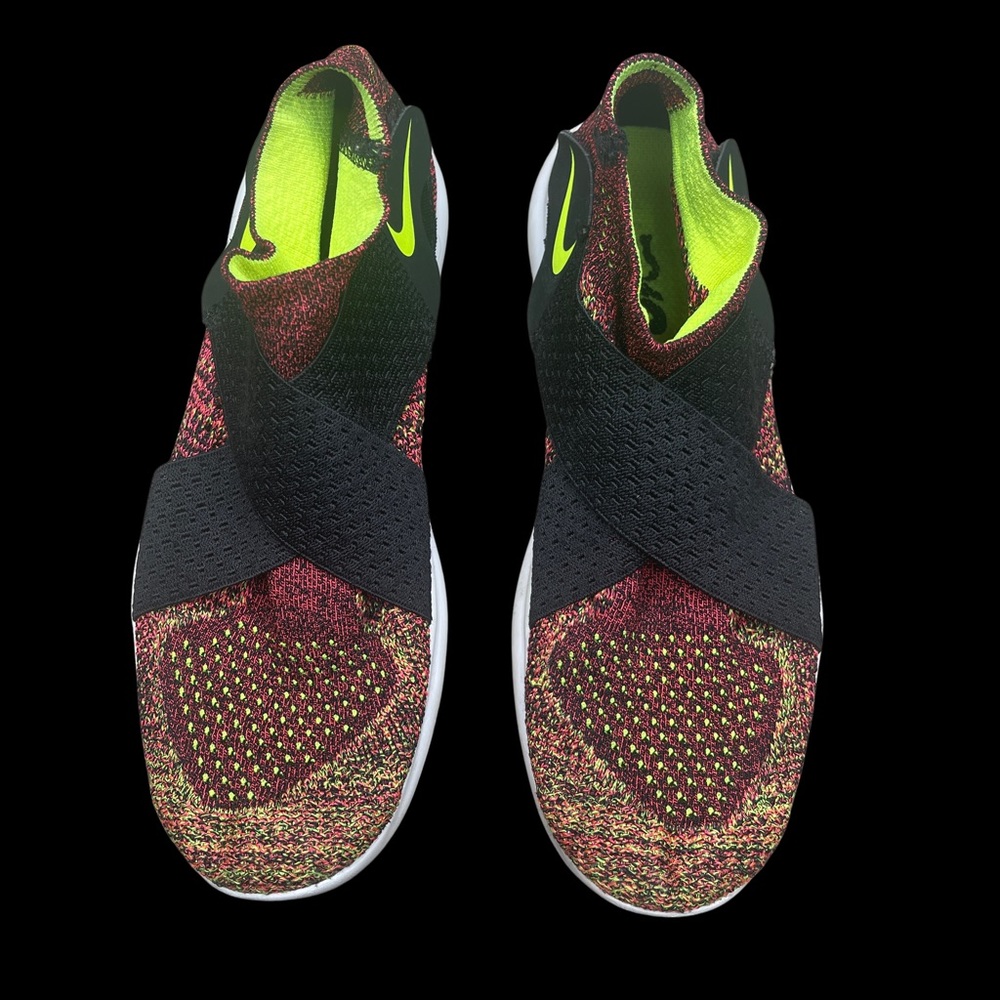 NIKE WOMEN FREE RN MOTION FLY KNIT